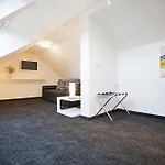 Krone Ohg 4*