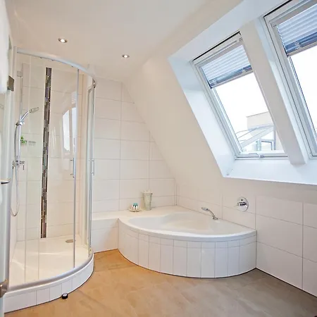 Krone Ohg Hotel 4*
