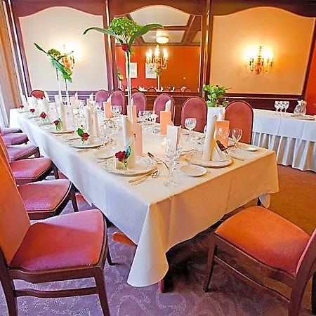 Krone Ohg 4*